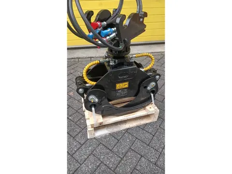 HÄNER HWG 1000/1000.30  Houtklem met rotator passend aan Cw05  minigraver