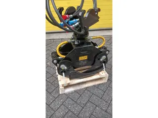 HÄNER HWG 1000/1000.30  Houtklem met rotator passend aan Cw05  minigraver