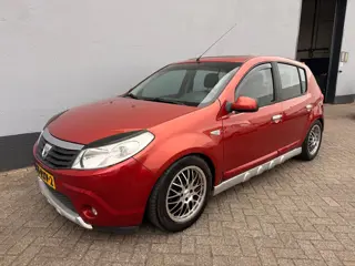 Dacia Sandero 1.2 Lauréate - Airco - LMV
