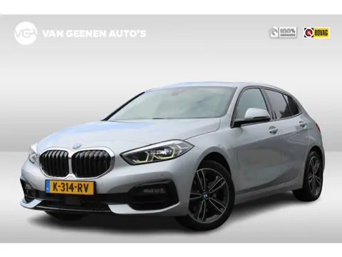 BMW 1-serie 118i Automaat Sportline | Panoramdak | Stoelverwarming