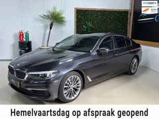 BMW 5-serie 530i xDrive High Executive|Schuifdak|Memory|Trekhaak|