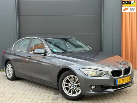 BMW 3-serie 320i Executive|Automaat|Xenon|Leder|Cruise Control|Climate Control|PDC
