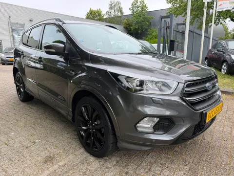 Ford KUGA 1.5 EcoBoost ST Line 95.595 km, trekhaak navi, cruise, elec pakket, xenon-led, multi-stuur