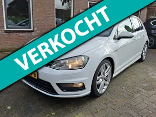 Volkswagen Golf 1.2 TSI Highline R-Line. 1st eigenaar, 100% onderhouden! O.a. trekhaak, stoelverwarm