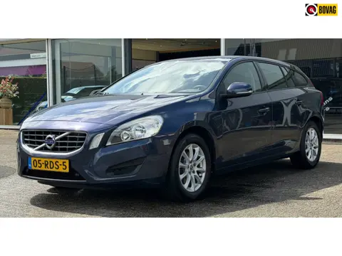 Volvo V60 1.6 T3 / TREKHAAK / NW APK / PDC / ALL SEASON