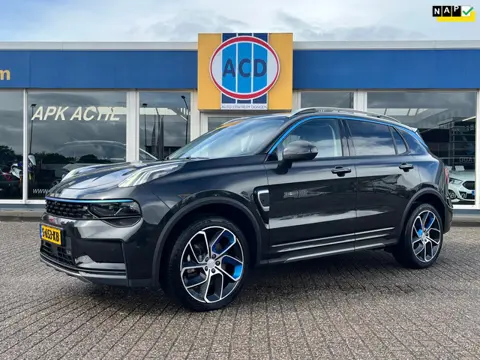 Lynk & Co 01 1.5 261pk PHEV 7DCTH | Orig.NL | PanoramaDak | 360 graden Camera | Carplay |