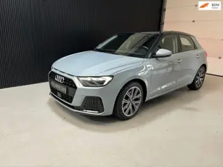 Audi A1 Sportback 30 TFSI S edition camera, virtual
