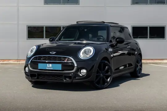 MINI COOPER S Chili serious business, full options! pano/head-up/keyless