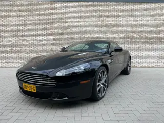 ASTON MARTIN DB9 5.9-L V12 Touchtronic/Cruise control/470 PK/Obsidian Black