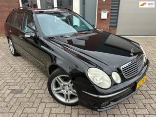 Mercedes-Benz E-klasse Combi 320 Avantgarde 4-Matic AMG / Pano / Leder / Navi / PDC