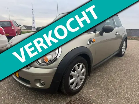 Mini Mini 1.4 One Anniversary MK II Airco Pano 1eig. cruise-control