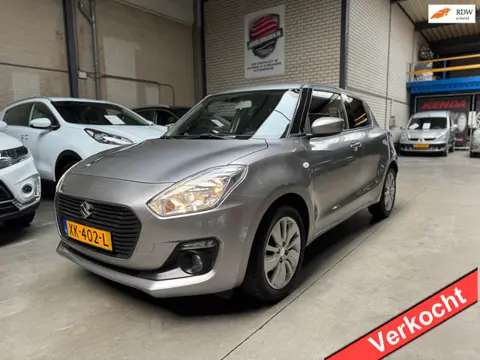 Suzuki Swift ACTIEPRIJS!! 1.2 SELECT 4 CYLINDER MOTOR 1E EIGENAAR NAVIGATIE / CAMERA LED LMV AIRCO A