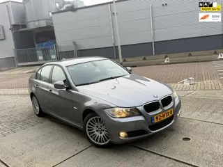 BMW 3-serie 318i Business Line AUTOMAAT PDC NAVI NEW APK