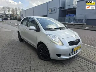 Toyota Yaris 1.3 VVTi Sol MMT AUTOMAAT NEW APK 5 DR