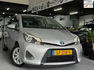 Toyota Yaris 1.5 Full Hybrid Aspiration/ AUTOMAAT/ nap/ 2e EIG/ dealeronderhouden/ 1jaar apk/ zeer n