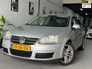 Volkswagen Jetta 1.6 Trendline/ AUTOMAAT/ nap/ 1jaar apk/ airco/ EL-ramen/ zeer nette auto.