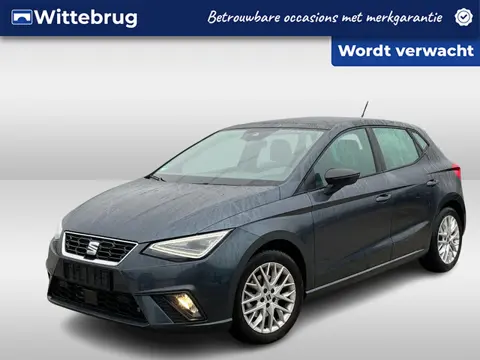 SEAT Ibiza 1.0 TSI 110pk FR / Panorama dak / Navigatie / LM 16 inch / Full LED / Camera / Parkeersen