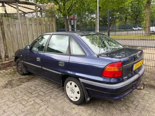 Opel Astra 1.6i GL APK 1998 169.000 KM