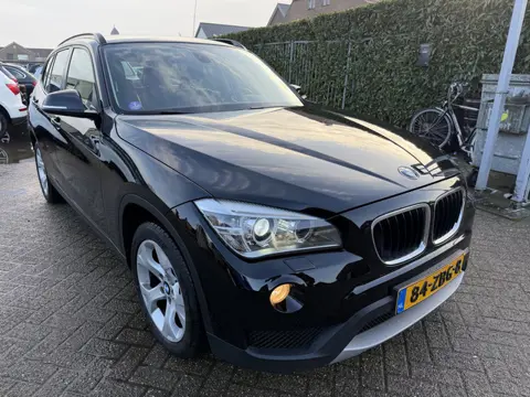 BMW X1 sDrive20i Upgrade Edition automaat Clima | Navi | Leder |