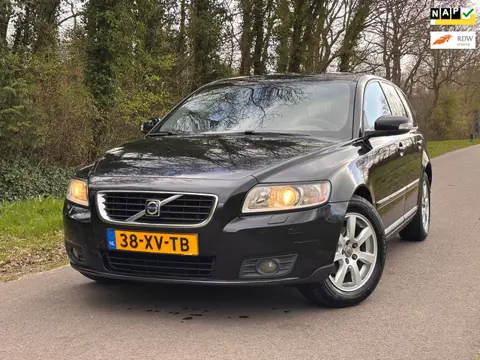 Volvo V50 2.0 Edition II | Leder + Cruise control + Pano Nu € 3.450,-!!!