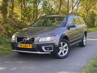 Volvo XC70 2.0 D3 FWD Summum | Airco + Cruise control + Leder |