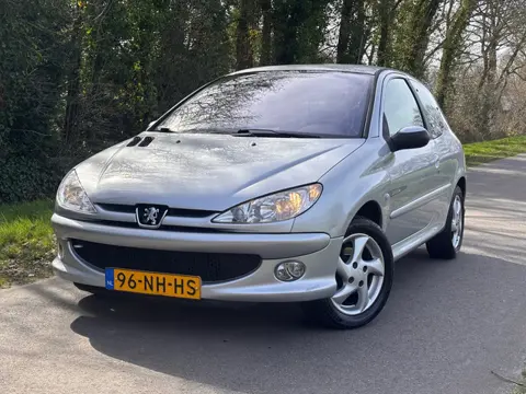 Peugeot 206 1.6-16V Quiksilver