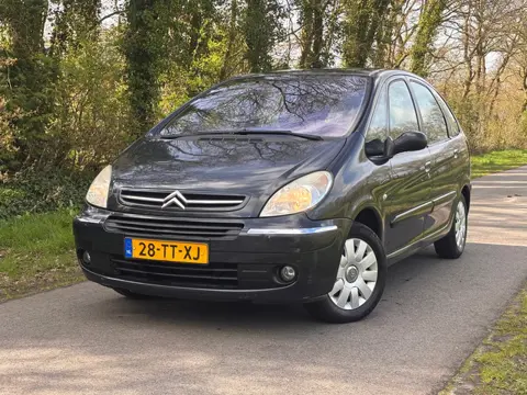 Citroen Xsara Picasso 2.0i-16V Caractère | Automaat + Nieuwe APK Nu € 1.750,- !!!