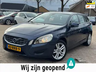 Volvo V60 1.6 T4 Momentum AUTOMAAT NAVI CRUISE APK