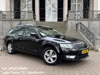 Skoda Octavia Combi 1.6 TDI Navi Leder Climate Cruise Ctr Stoelverwarming Pdc Full Options