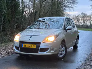 Renault Scénic 2.0 Dynamique | Cruise + Navi + Automaat Nu € 3.750,-!!!