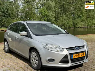 Ford Focus 1.0 EcoBoost Lease Trend Airco elektrische ramen cv op afs