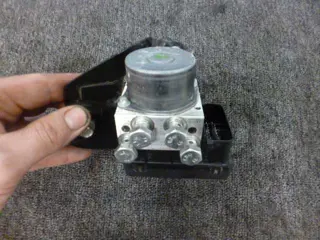 ABS POMP KTM 125 Duke 2013 - 2016