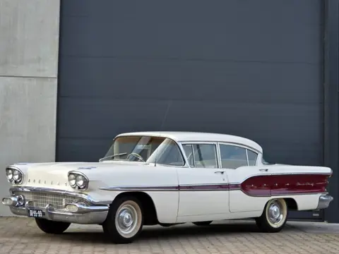 Pontiac STRATO CHIEF 4.3 6 cil. Originele Amerikaanse Klassieker!
