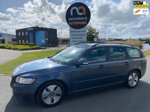 Volvo V50 2010 * 1.6D S/S Advantage * LMV * AIRCO * ELEC. RAMEN