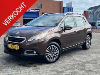 Peugeot 2008 1.2 VTi automaat, Navi , nwe all season banden