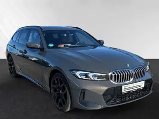 BMW 3 Serie Touring 330e xDrive M-SPORT Pro ** AD. LED, BEIGE LEDER, TREKH, PANO, MEMORY, 19-inch LM