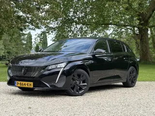 Peugeot 308 130PK Automaat, Black Edition, Carplay*Nieuwstaat*