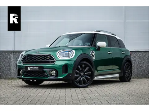 MINI Countryman Cooper S E ALL4 Pano / Adaptieve cruise / Leder / 18inch / Camera /