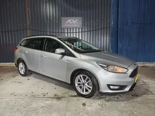 Ford Focus Wagon 1.0 Lease Edition - NIEUWE DISTRIBUTIERIEM - PARKEER CAMERA - GOED ONDERHOUDEN - LM