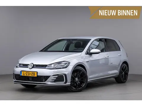 Volkswagen Golf 7.5 1.4 TSI GTE PHEV Carplay|Trekhaak|Stoelverw.|ACC|Sfeerverlichting|Gedocumenteerd