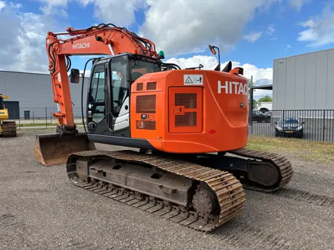 Hitachi ZX225USLC-5B excavator, 2015 year, Fresh condition!