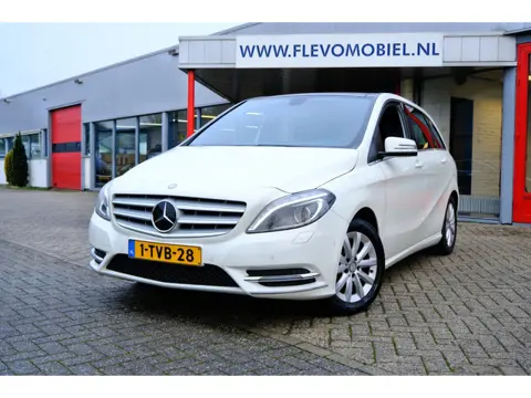 Mercedes-Benz B-klasse 180 Ambition Aut. Pano|Xenon|Navi|LMV