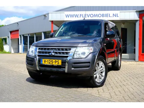 Mitsubishi Pajero 3.2 DI-D C-stijl AWD VAN Aut. Navi|Clima|LMV|Trekhaak