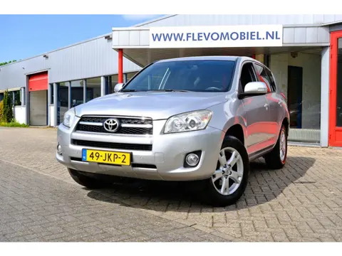 Toyota RAV4 2.0 VVTi 4WD Dynamic Aut. Leder|Clima|PDC|LMV