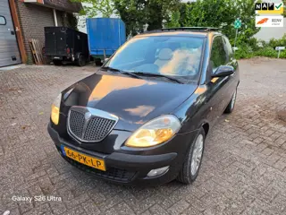 Lancia Ypsilon 1.4-16V Platino AUTOMAAT PANO CLIMA