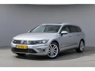 Volkswagen Passat Variant 1.4 TSI GTE Highline Pano-dak|Massage|Camera|Trekhaak|Carplay|ACC|Elek-a.k