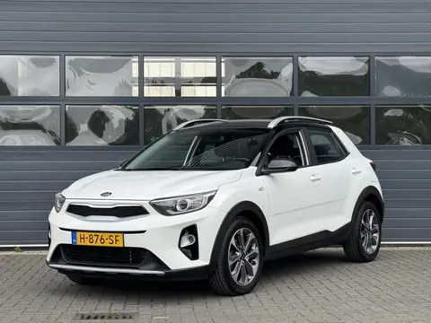KIA STONIC 1.0 T-GDI DYNAMICLINE I APPLE CARPLAY I P-CAMERA I NAVIGATIE I CRUISE CONTROL