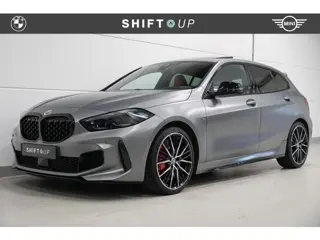 BMW 1-serie M135i xDrive Panoramadak | Head Up | Harman Kardon