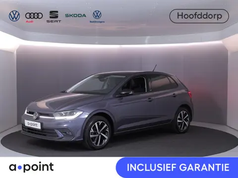 Volkswagen Polo 1.0 TSI Life Move 95PK | Matrix koplampen | Parkeercamera | 16" LM velgen | ECC | St