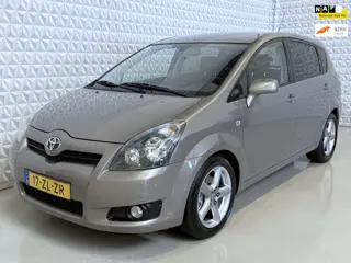 Toyota Verso 2.2 D-4D Luna APK/AIRCO/CRUISE/NAVI/TREKHAAK (2008)